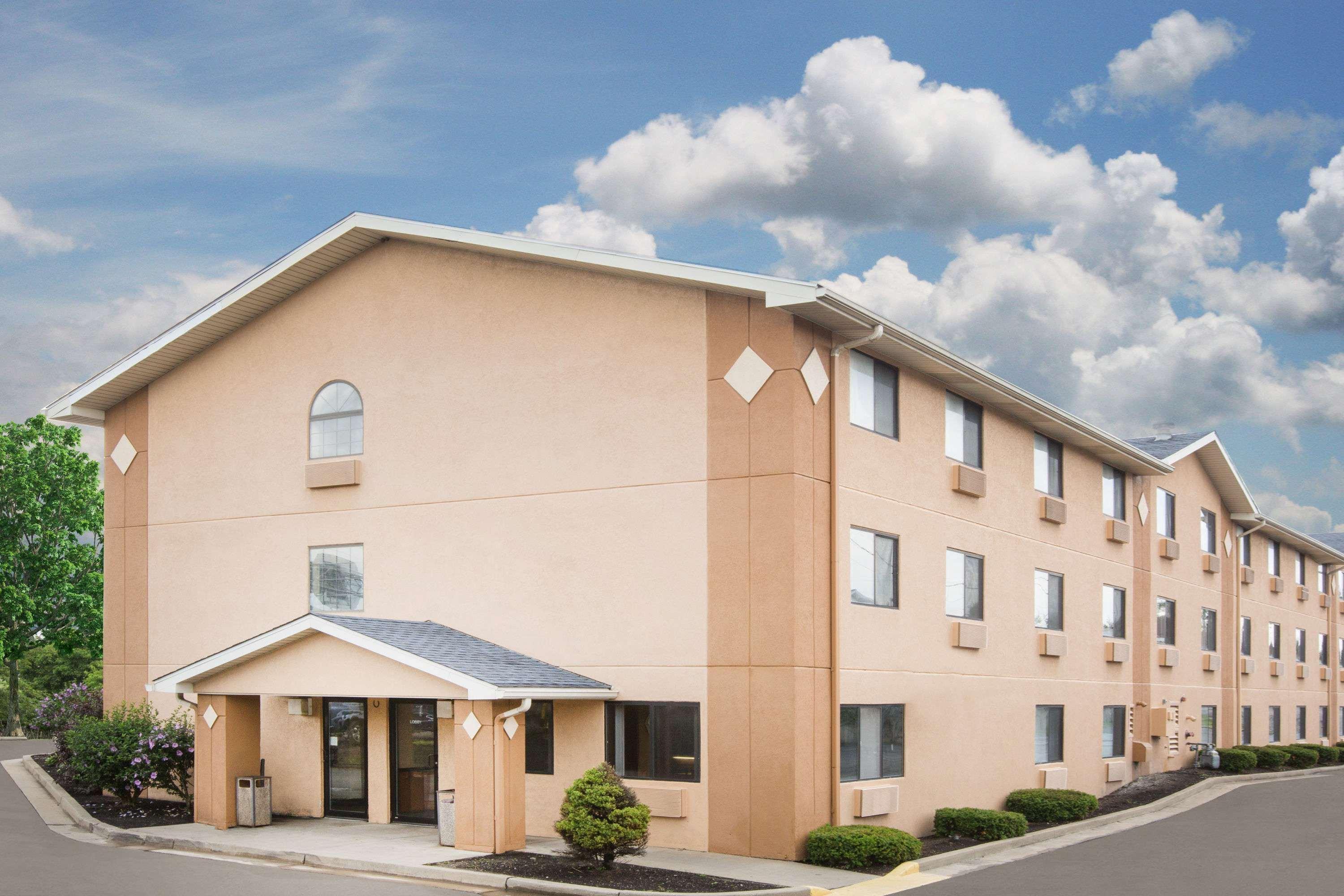Super 8 By Wyndham Beckley Exterior foto